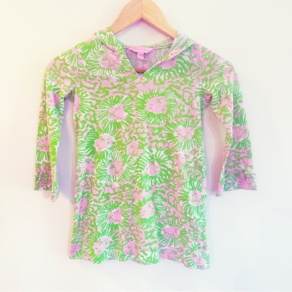 Girls Lilly Pulitzer Pink and Green Lion Print hooded tunic sz 4/5